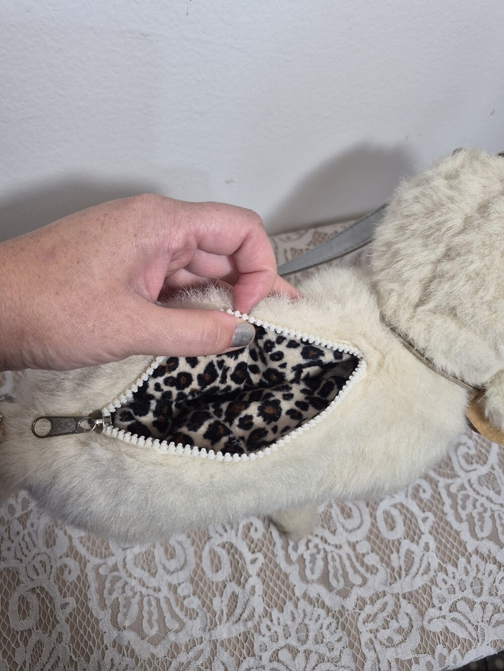 Mini Dog Purse - Picture 7 of 11